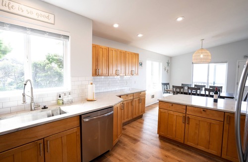 Rockaway Beach House | Family and pet friendly! 4 Bd, 3 bath beach house with ocean views! Sleeps 10!