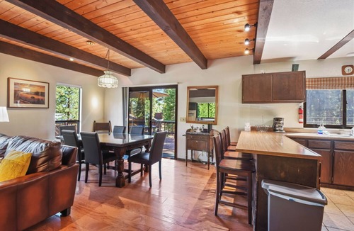 Carnelian Bay House | Family & Dog-friendly Tahoe Ski Cabin w Hot Tub