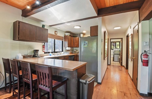 Carnelian Bay House | Family & Dog-friendly Tahoe Ski Cabin w Hot Tub