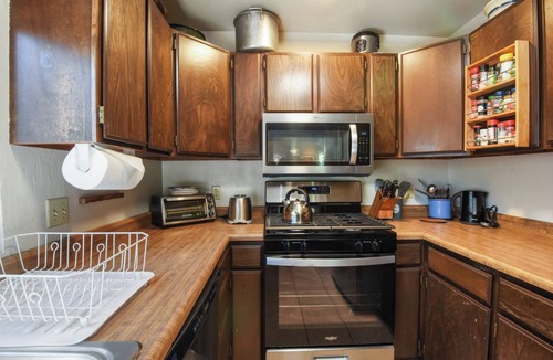 Carnelian Bay House | Family & Dog-friendly Tahoe Ski Cabin w Hot Tub