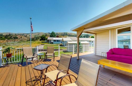 Davenport House | Family Friendly! Angler's Paradise in Seven Bays