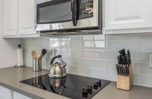 Rancho Oakey House | Family friendly! Arcade games & Hot tub!