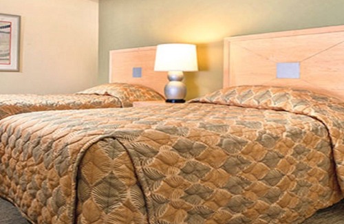 Seaside Gilbert District Resort | Family Friendly Beachfront Resort on the Promenade with Ocean Views!