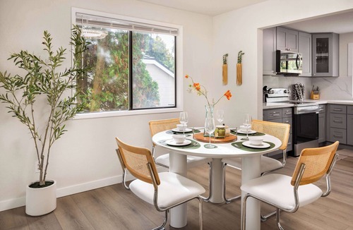 Cedar Heights House | Family-friendly Home w/Kids' Play Castle