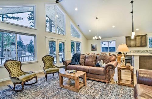 Packwood House | Family-Friendly Packwood Retreat w/Deck!