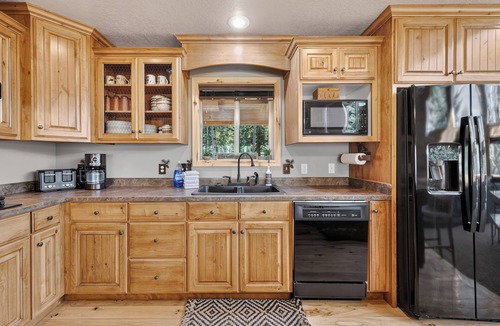 Mammoth Creek Cabin | Family Mountain Retreat Near Panguitch Lake