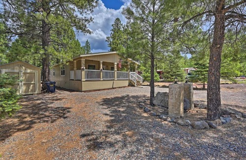 Munds Park House | Family Munds Park Retreat Games and Gas Grill