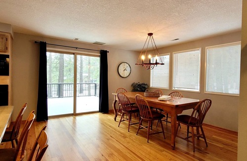 Overlook Park House | Family Oasis with Access to Exclusive Golf