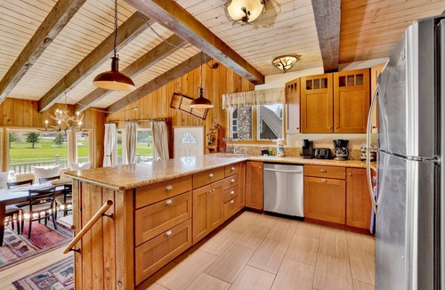 Moonridge Cabin | Family Retreat: Walk to Zoo & Golf Course | 3BR w/BBQ & Wood Fire