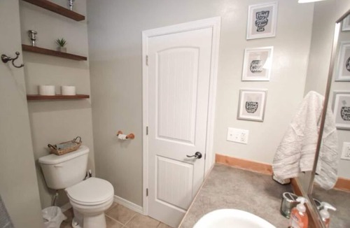 La Grande House | Family sized Crow's Nest "B"