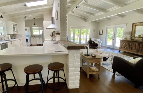 Fallbrook House | Farmhouse Retreat