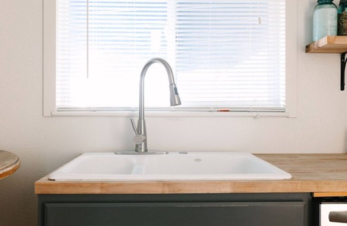 Kennewick House | Farmhouse Style Guesthouse in Kennewick