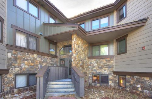 Mountain House Apartment | Ffd7 Frostfire Condo