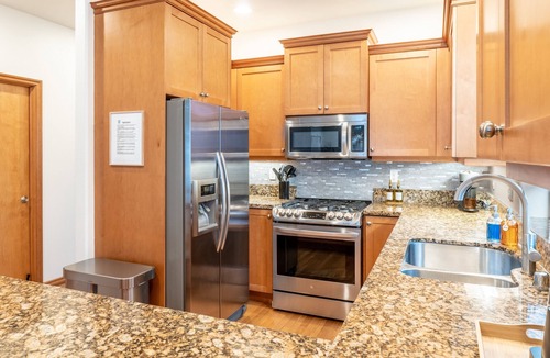 Guide Meridian House | MAJOR INTERNATIONAL SPORTING EVENT 2026 3BR + Daybed Midway | Near Seattle & Vancouver