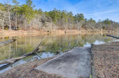 Howard House | Fish & Float! Flint River Retreat w/Pavilion