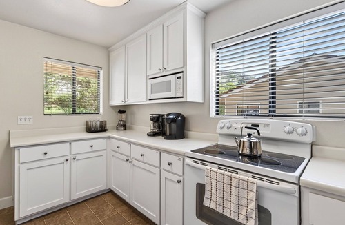 Clear Lake House | Fisherman’s Paradise! Great Location and Views!