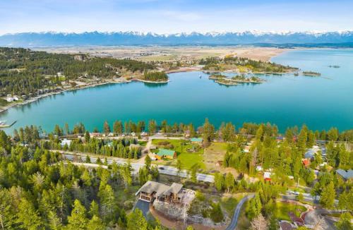 Somers House | Flathead Lake Cliff Retreat