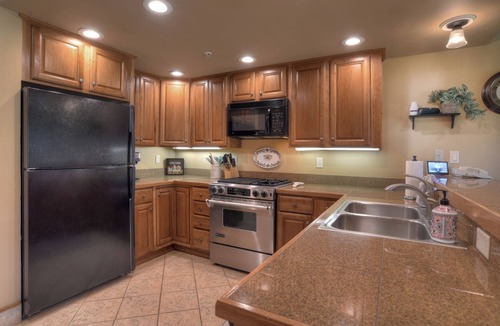 Purgatory House | Fore the Views Townhome | AC, Pool, Hot Tub, Golf & Ski
