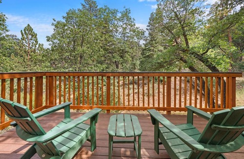 Upper Moonridge House | Forest Glen