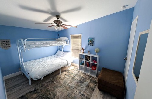 North Weeki Wachee House | Forest Retreat