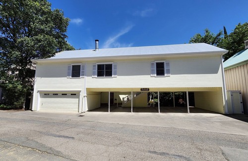 Sutter Creek Apartment | Fox Den | Main St. Food, Wine & More! Dog Friendly