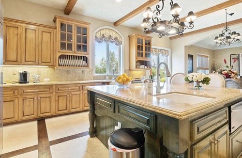 Temecula Villa | French Wine Country Estate with Infinity Pool+Wine Tasting Room