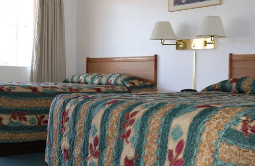 John Day House | Friendly local stay at Dreamers Lodge John Day Oregon.