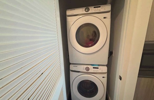 East Village Apartment | Fully Furnished 1BR Downtown w/Wi-Fi Parking