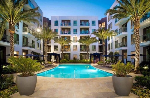 Mission Valley East Apartment | Fully Furnished 1BR in Misson Valley w/Parking
