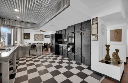 Chinatown House | FUN Villa very Close to the strip !!!