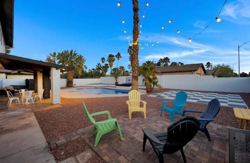 Chinatown House | FUN Villa very Close to the strip !!!