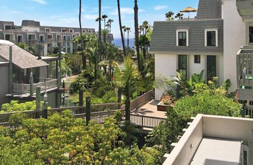 Townsite House | G222 - Paradise Found