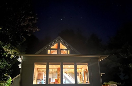 Port Orford House | Garrison Lakefront house in beautiful Port Orford Oregon Requires 30 -day min!