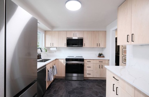 Wilkes East House | Gateway to the Gorge