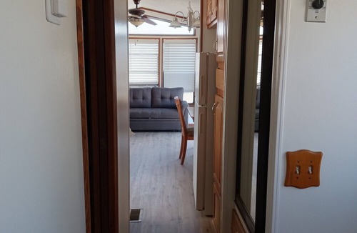 Meadview RV Rental | Get away from the noise and hustle, sit back relax and enjoy the most magical sunrise and sunsets. Star gazers dream place.