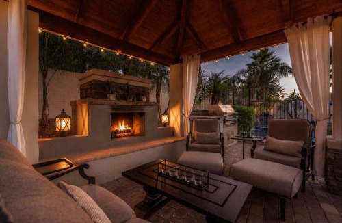 Power Ranch House | Gilbert Claxton