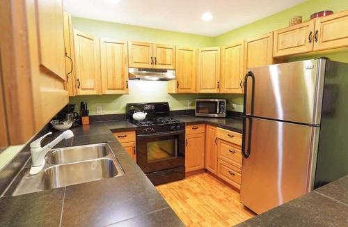 Glacier Cabin | Glacier Pines | King Bed, Fireplace + AC
