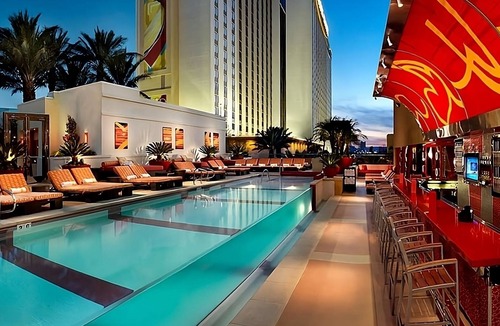 Sunrise Manor Hotel | Gold Tower - Refreshed King at Golden Nugget Las Vegas