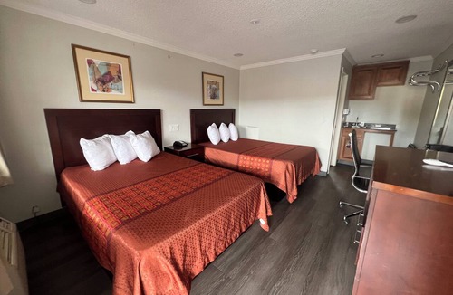 Dorris Hotel | Golden Eagle Motel