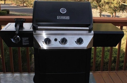 Redmond House | Golden Escape- Private Hot tub, Dog Friendly