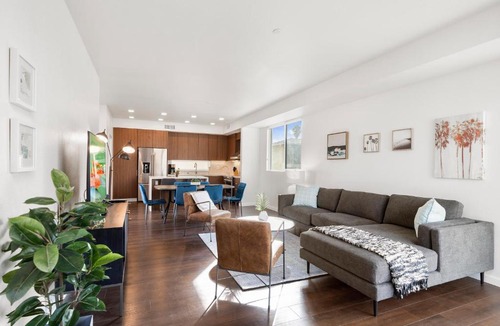 Golden Hill House | Golden Hill 1