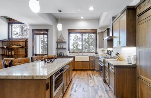 South Lake Tahoe Villa | Gondola Vista 4 Bedroom Villa