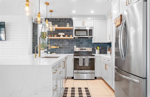 Balboa Island House | Gorgeous Balboa Island Home, Right on the Bayfront