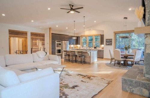 Carnelian Bay House | Gorgeous New Build, Forested Back Yard, Heated Floors, Garage & More
