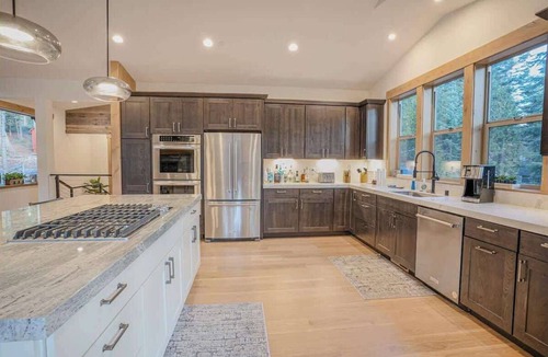 Carnelian Bay House | Gorgeous New Build, Forested Back Yard, Heated Floors, Garage & More