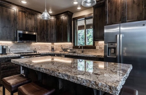 Meadow View Heights Apartment | Gorgeous New Cabin in Quiet Neighborhood- Hot Tub, Fire pit, Foosball Table. Optional spa room and gym room