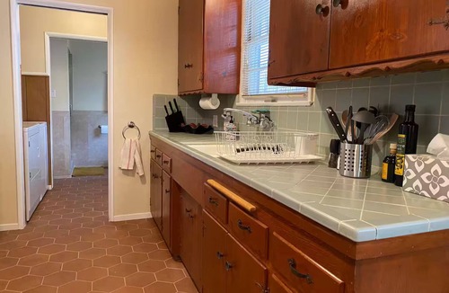 Lake Balboa House | Gorgeous Retro Home w/private yard in Los Angeles