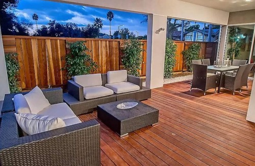 Encino House | Gorgeous two Bedroom House near Ventura Blvd
