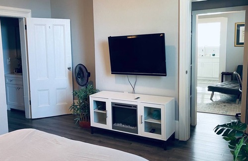Central San Mateo Apartment | Gracious Flat in Downtown San Mateo