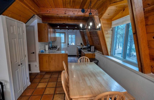 Williams House | Grand Gateway Cabin | 1-Acre Pine Retreat, Rt. 66